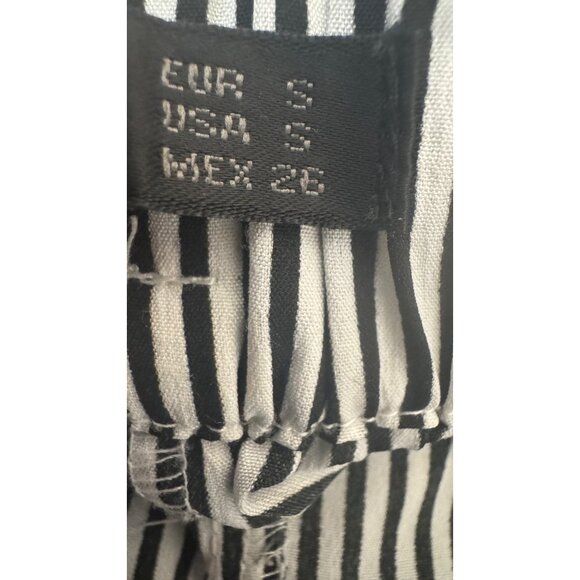 2/$30 Zara Trafaluc Size Small Black & White Striped Wide Leg Pants Side Pockets - Picture 5 of 12
